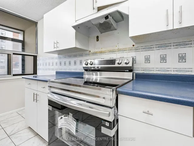 Additional image 21 of 15 Kensington Rd Unit 101