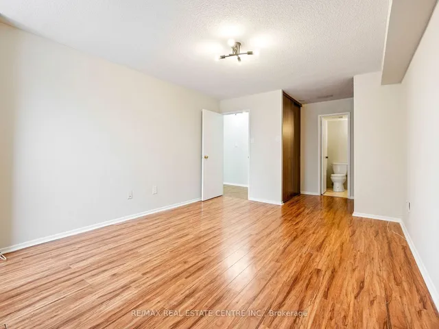 Additional image 25 of 15 Kensington Rd Unit 101