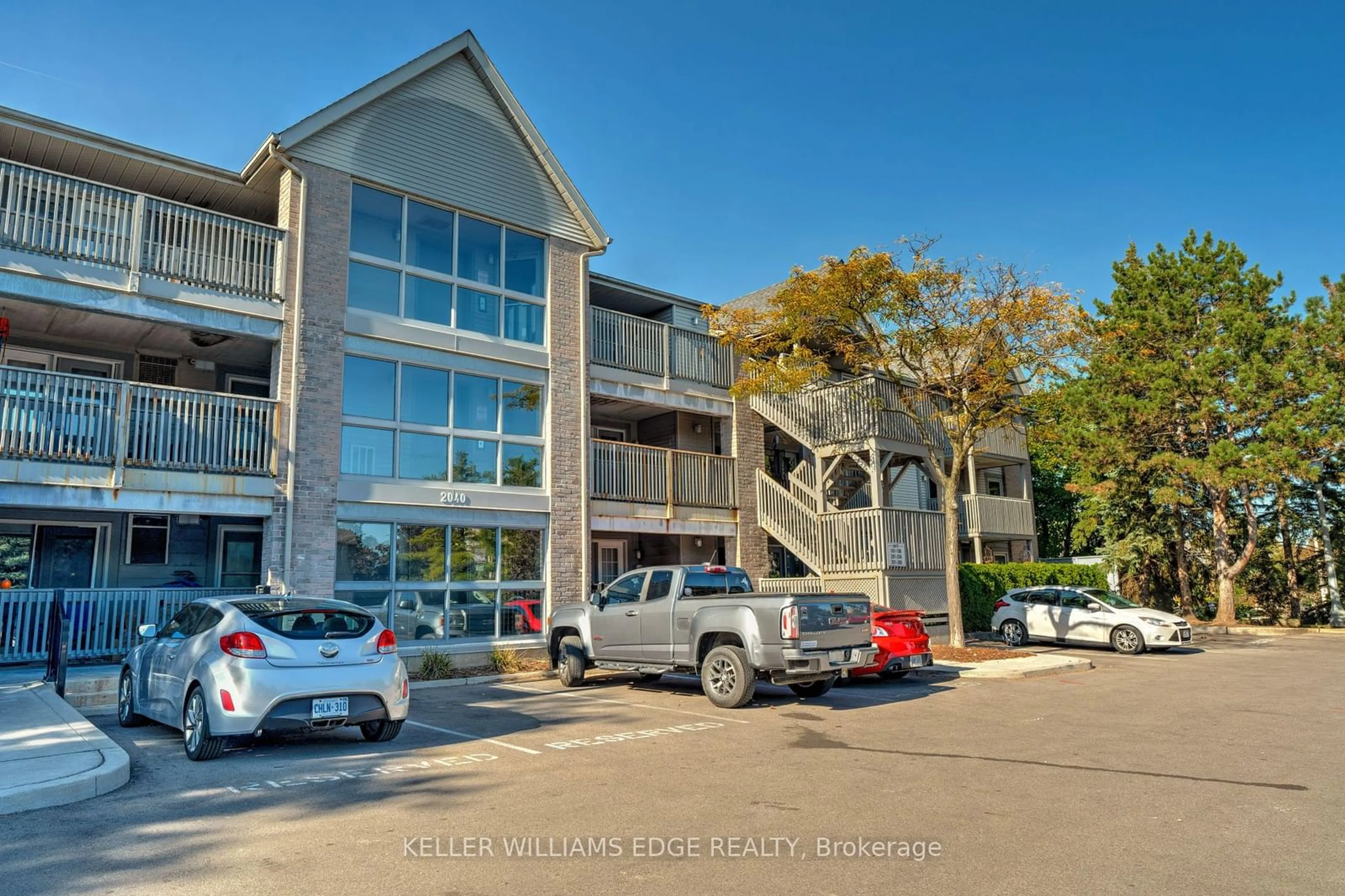 A pic from outside/outdoor area/front of a property/back of a property/a pic from drone, unknown for 2040 Cleaver Ave #104, Burlington Ontario L7M 4C4