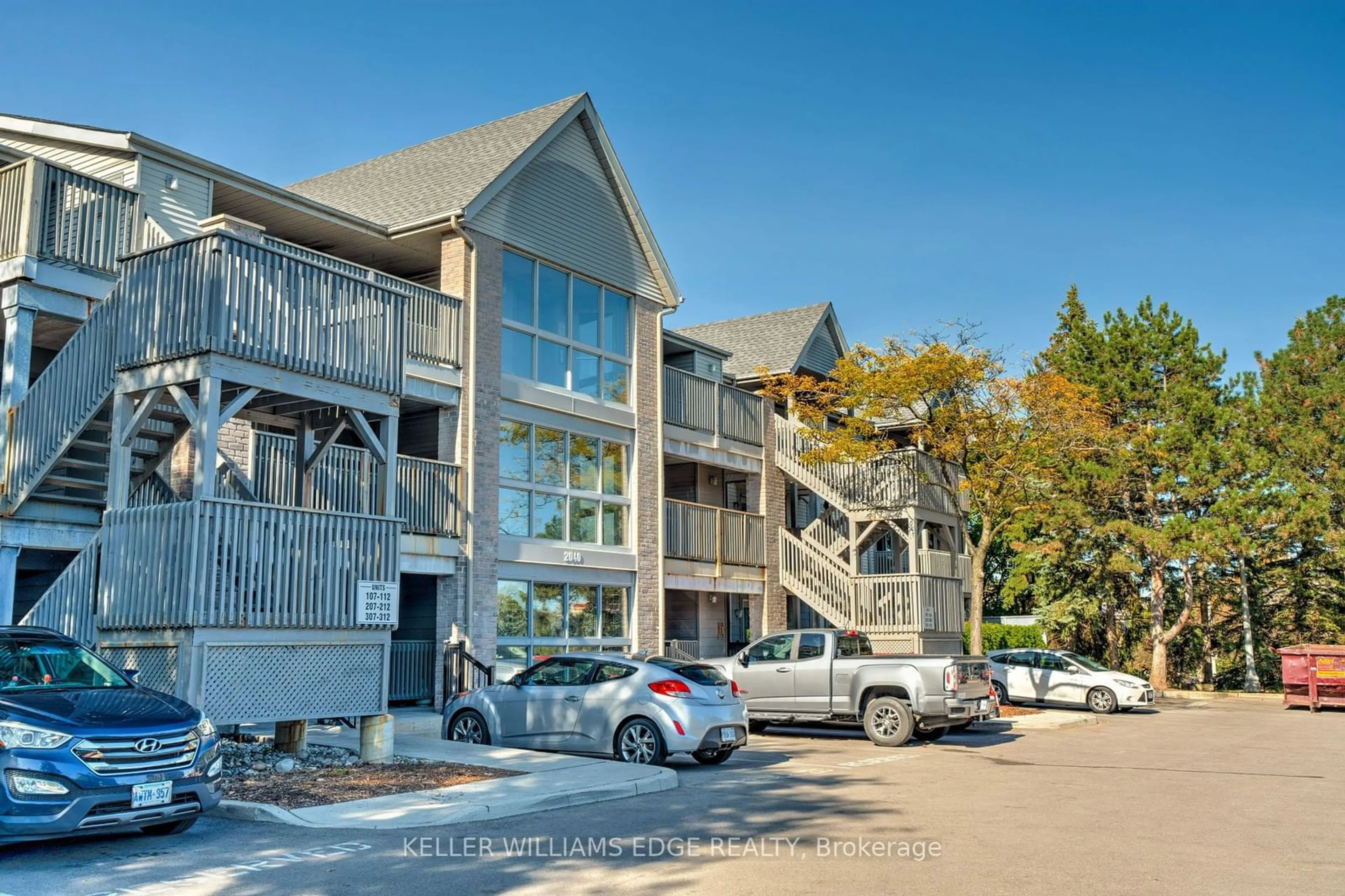 Unknown for 2040 Cleaver Ave #104, Burlington Ontario L7M 4C4