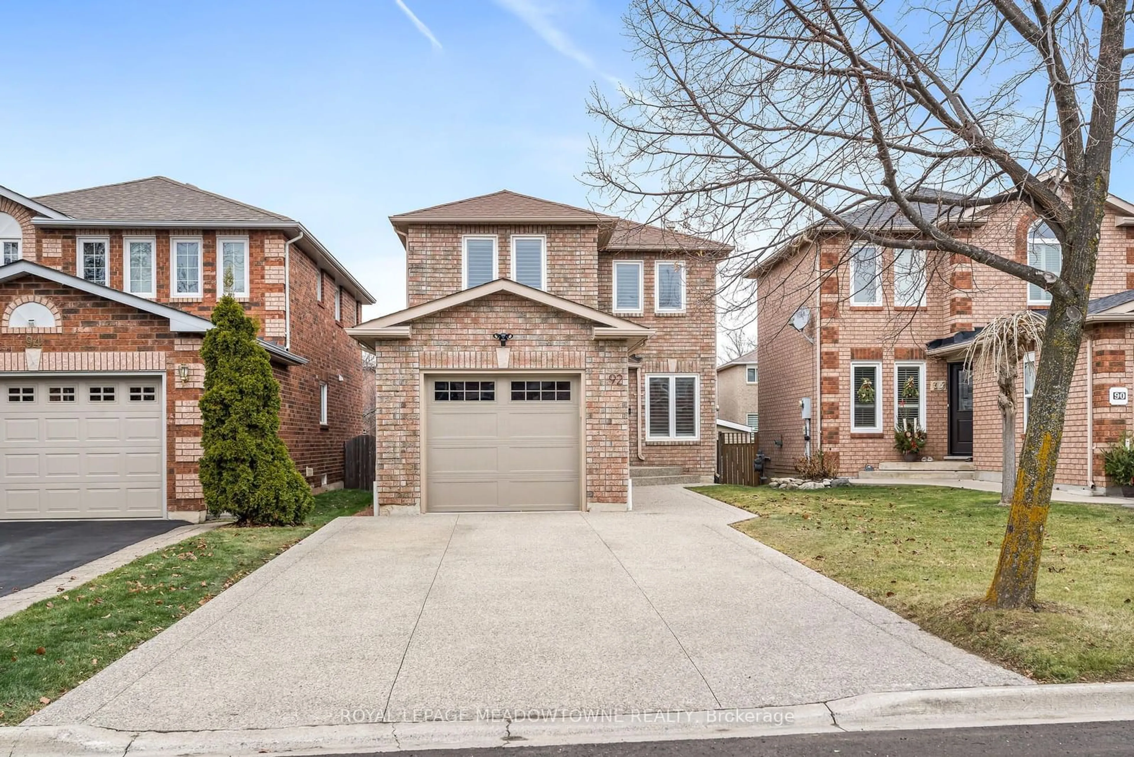 Home with brick exterior material, street for 92 Smith Dr, Halton Hills Ontario L7G 5S7