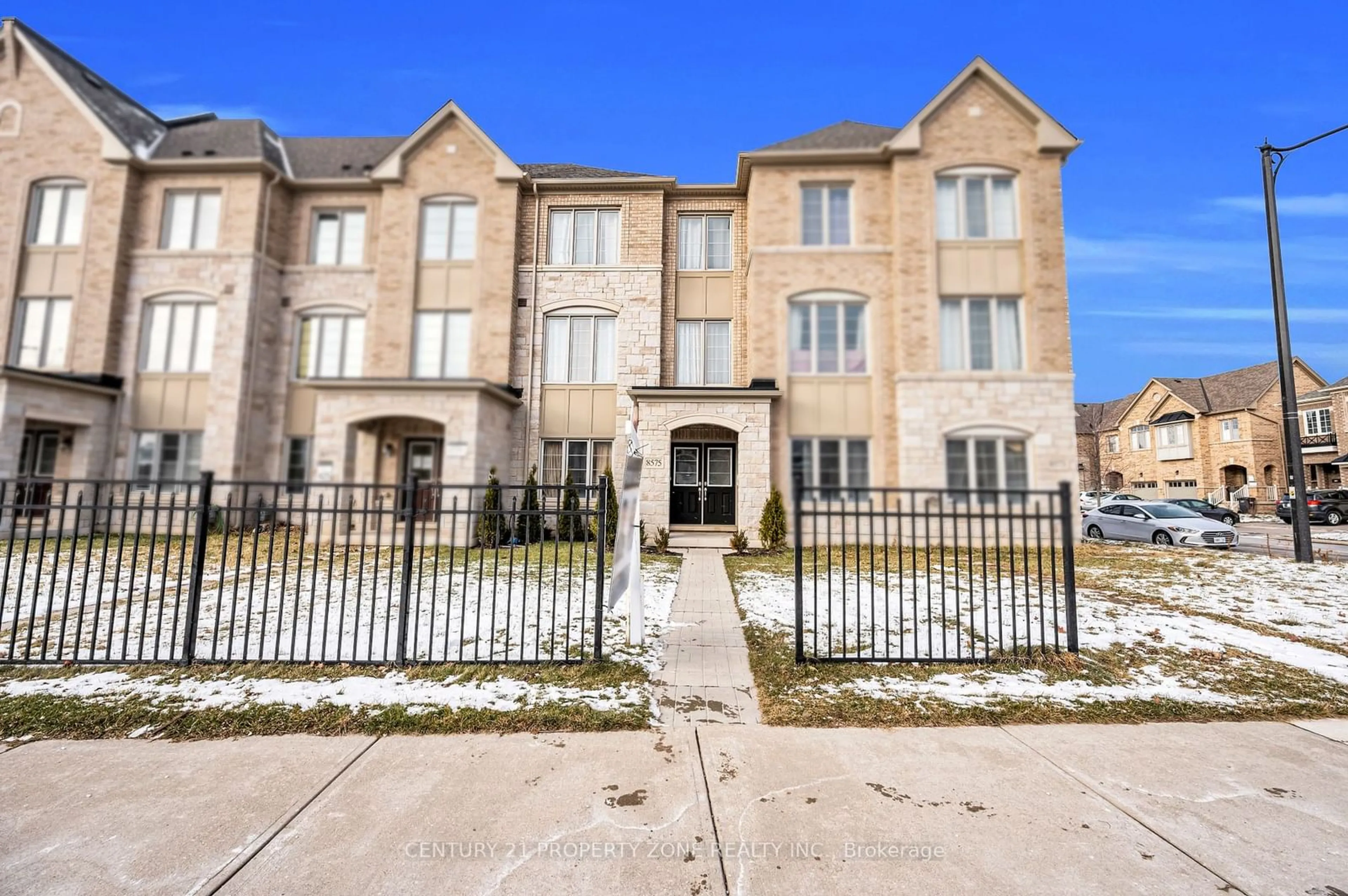 Unknown for 40 Oakmore Lane, Brampton Ontario L6Y 6H5