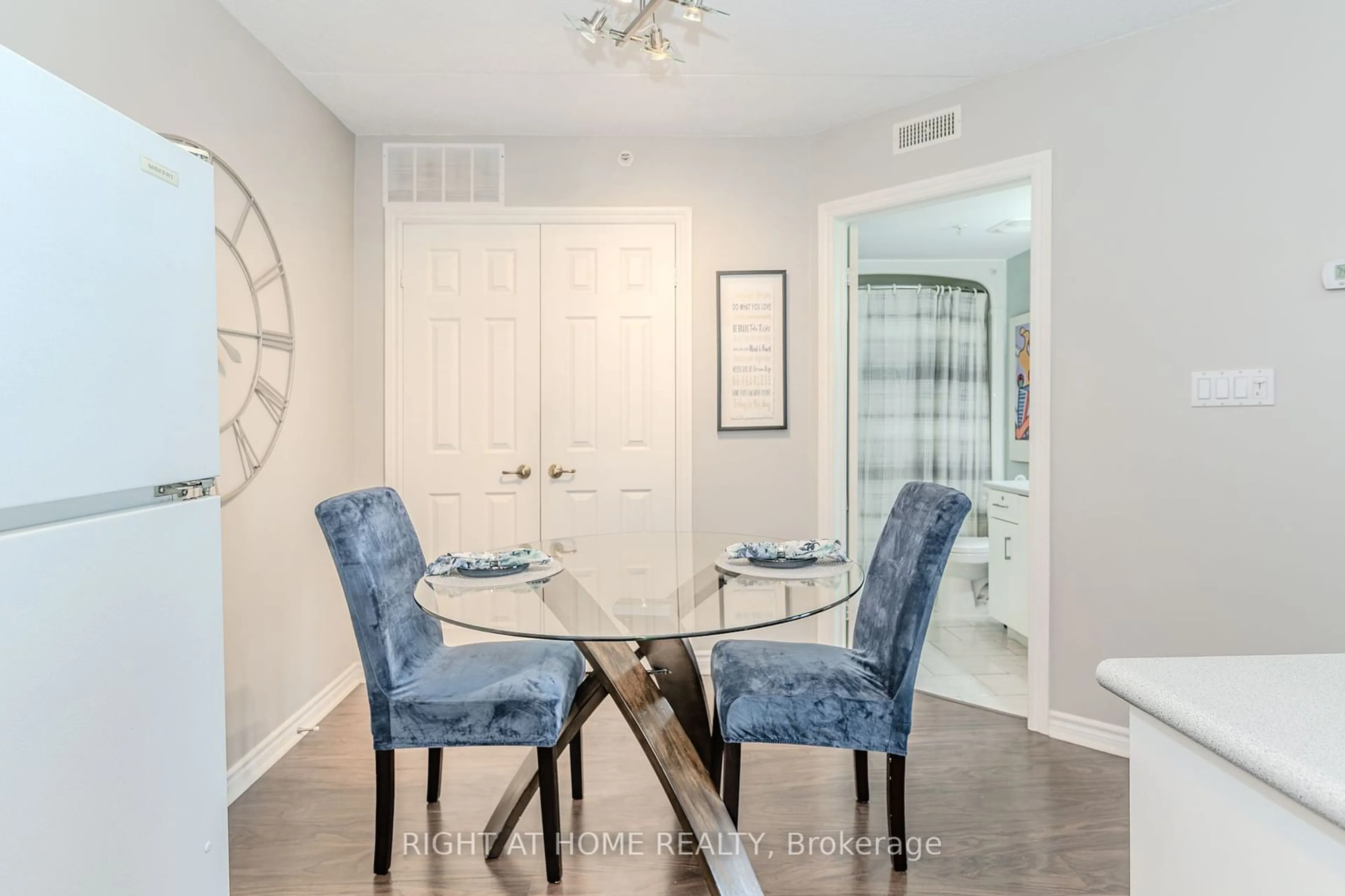 Dining room, unknown for 1800 Walkers Line #310, Burlington Ontario L7M 4V2