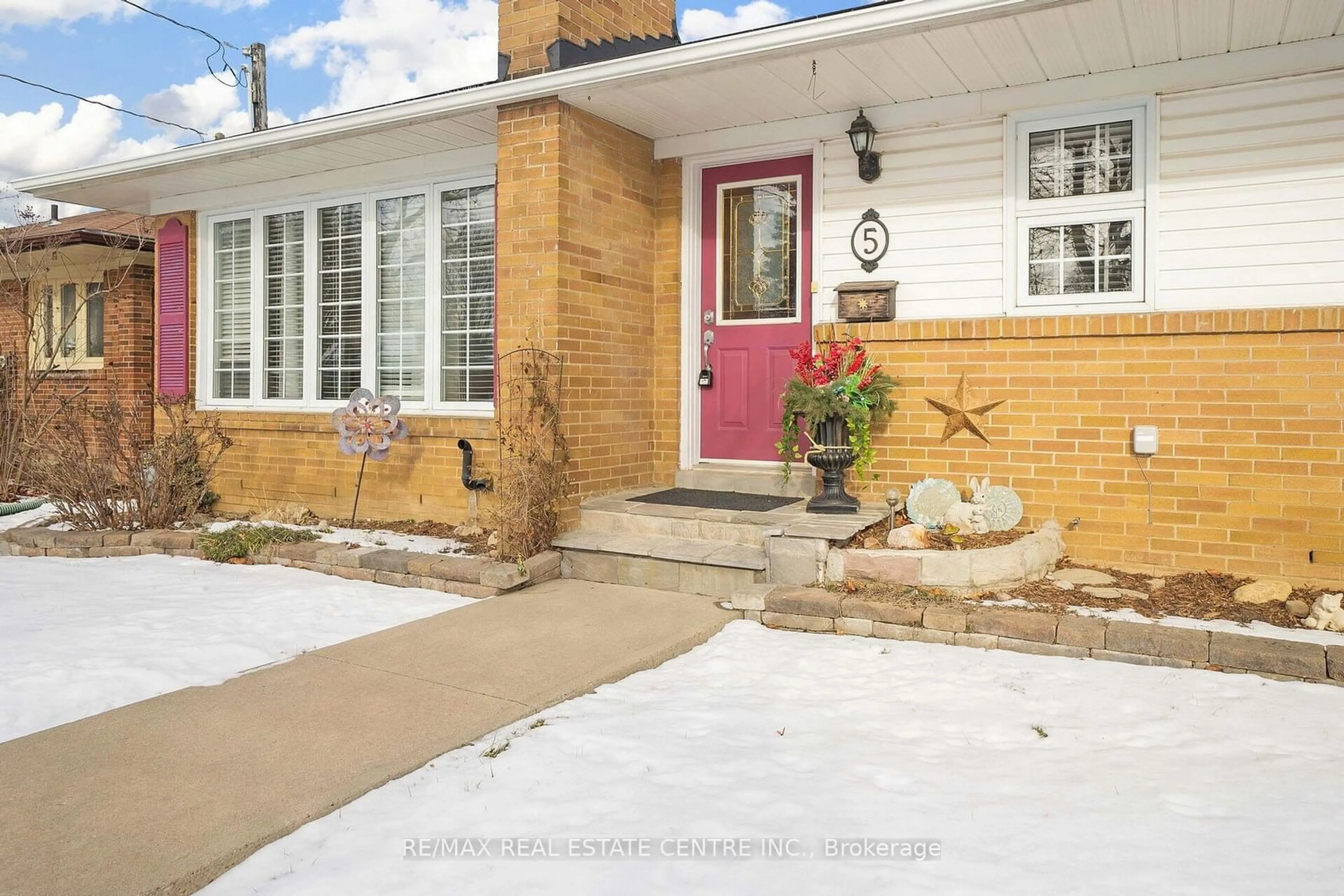 Home with brick exterior material, street for 5 Marsden Cres, Brampton Ontario L6W 2X2