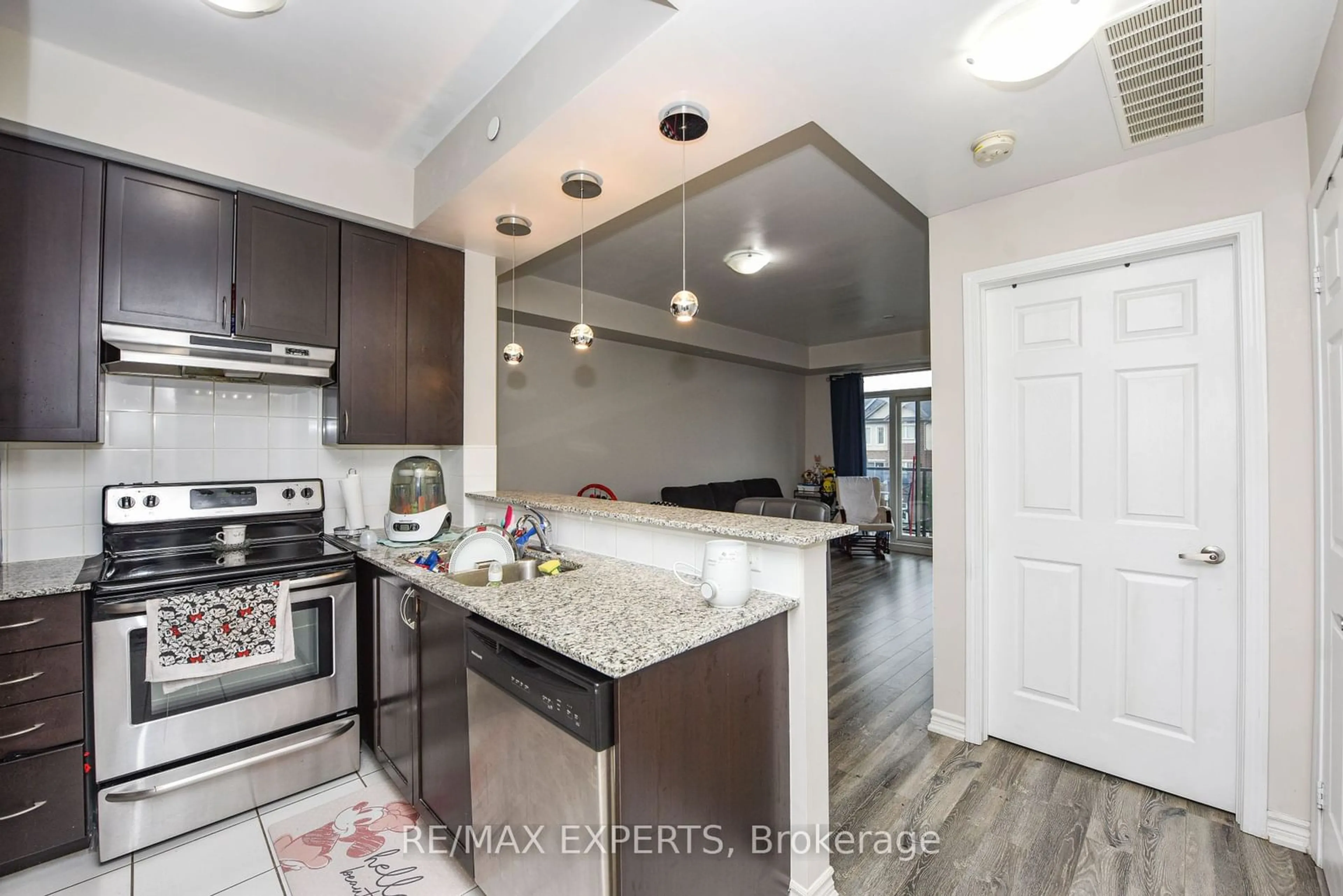 Open concept kitchen, unknown for 50 Sky Harbour Dr #203, Brampton Ontario L6Y 6B8