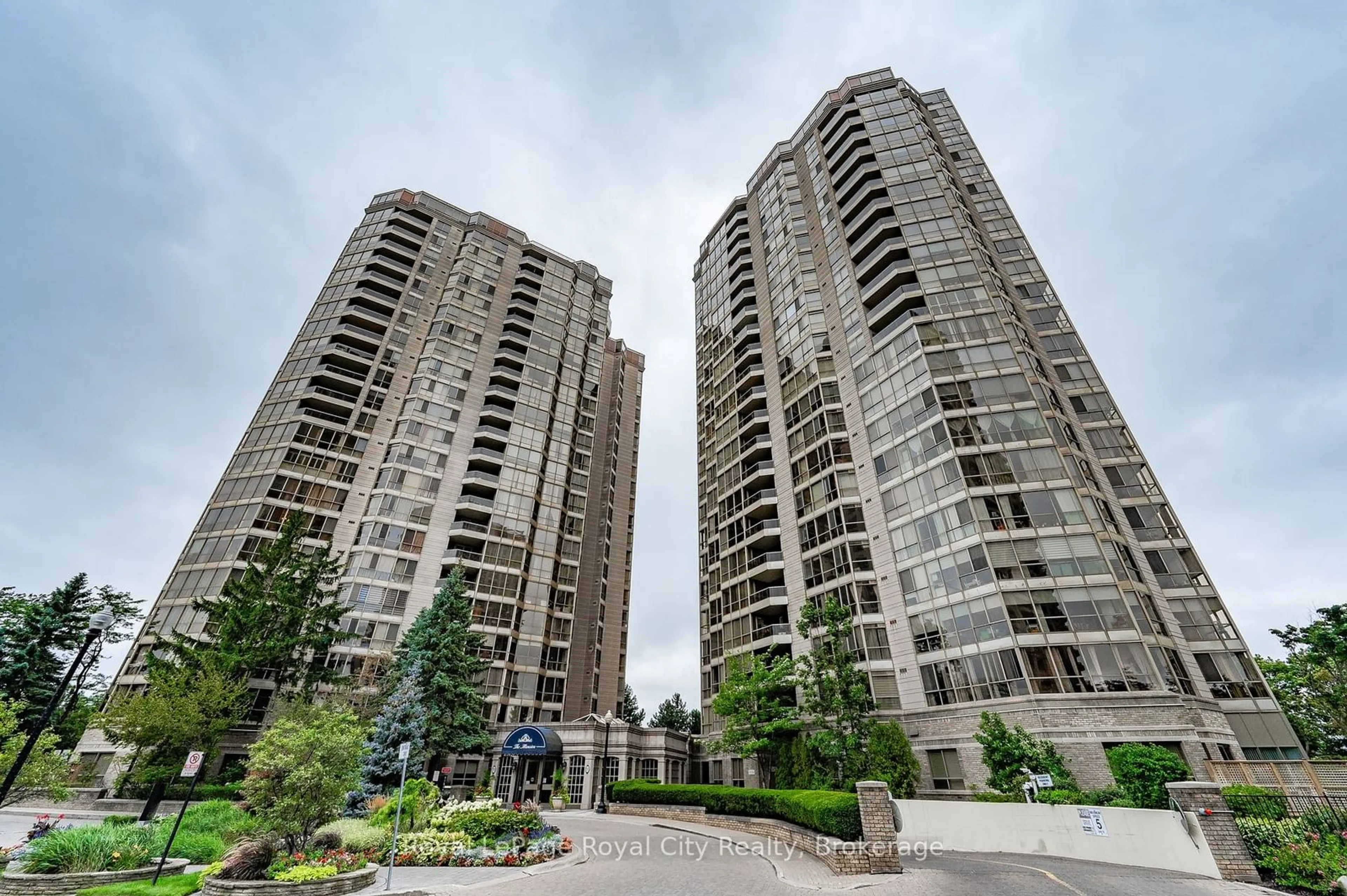 Unknown for 55 KINGSBRIDGE GARDEN Circ #406, Mississauga Ontario L5R 1Y1