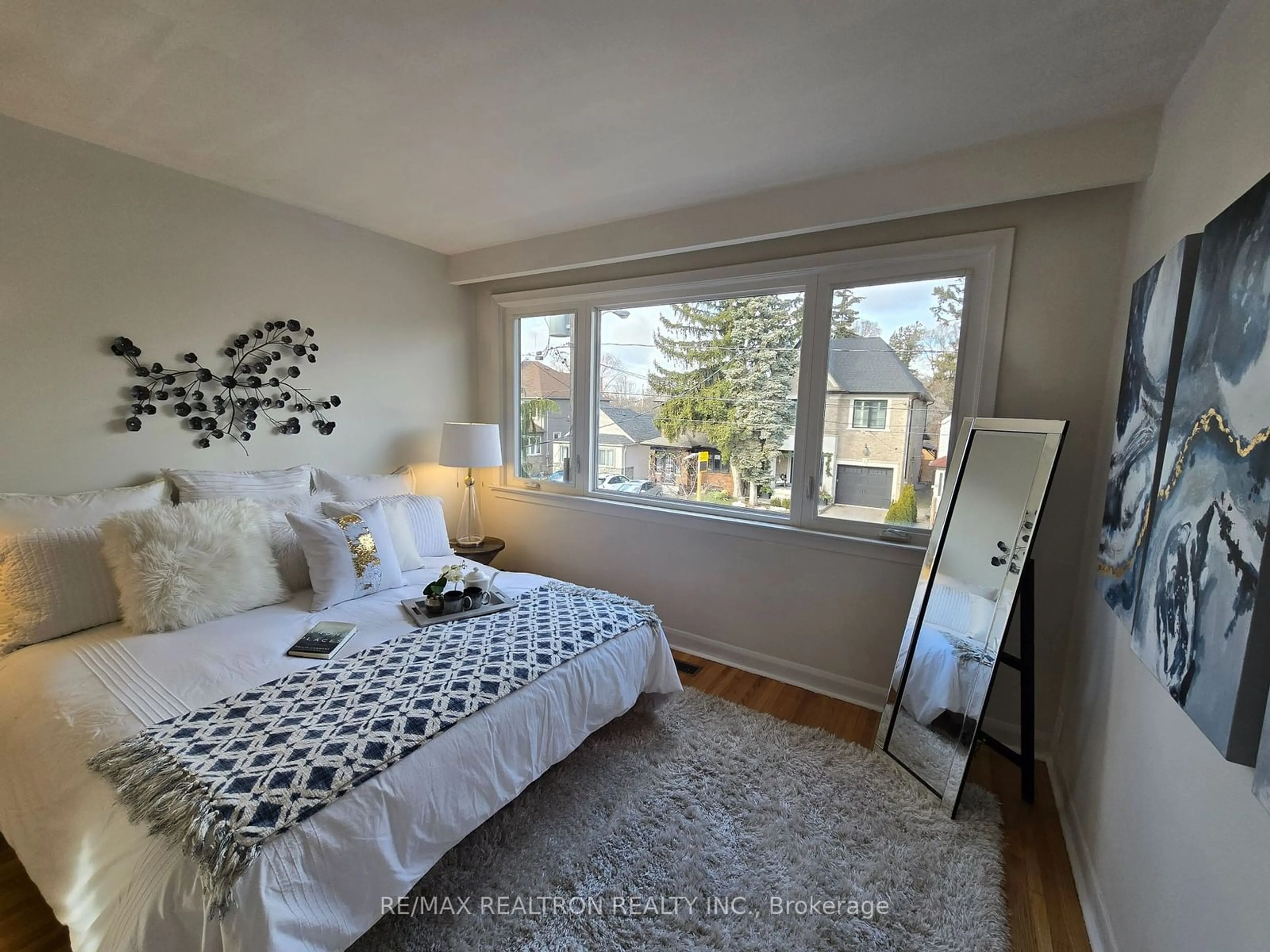 Bedroom with bed, unknown for 1 St. Marks Rd, Toronto Ontario M5J 0A7