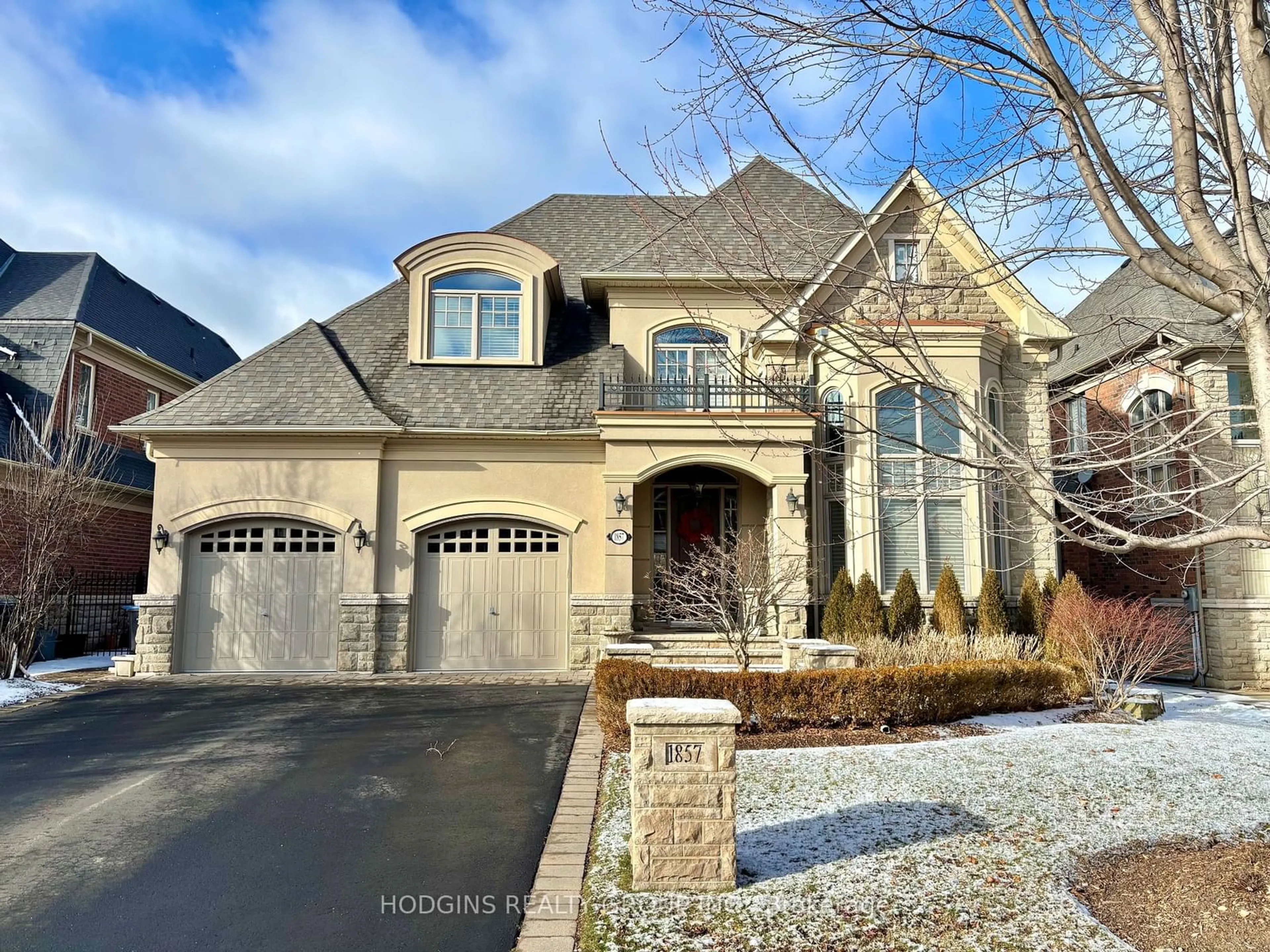 Home with brick exterior material, street for 1857 Ivygate Crt, Mississauga Ontario L5L 0A8