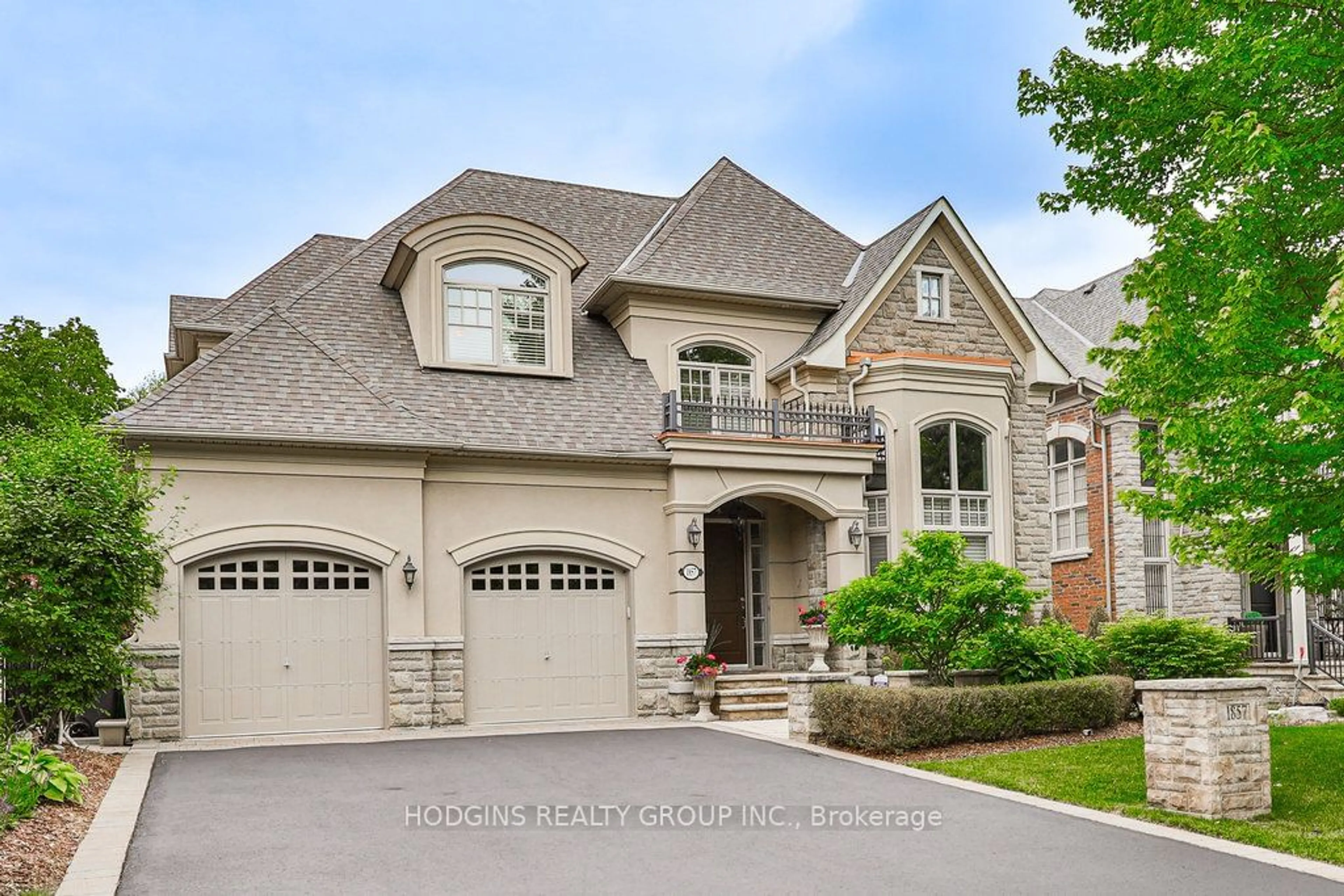 Home with brick exterior material, street for 1857 Ivygate Crt, Mississauga Ontario L5L 0A8