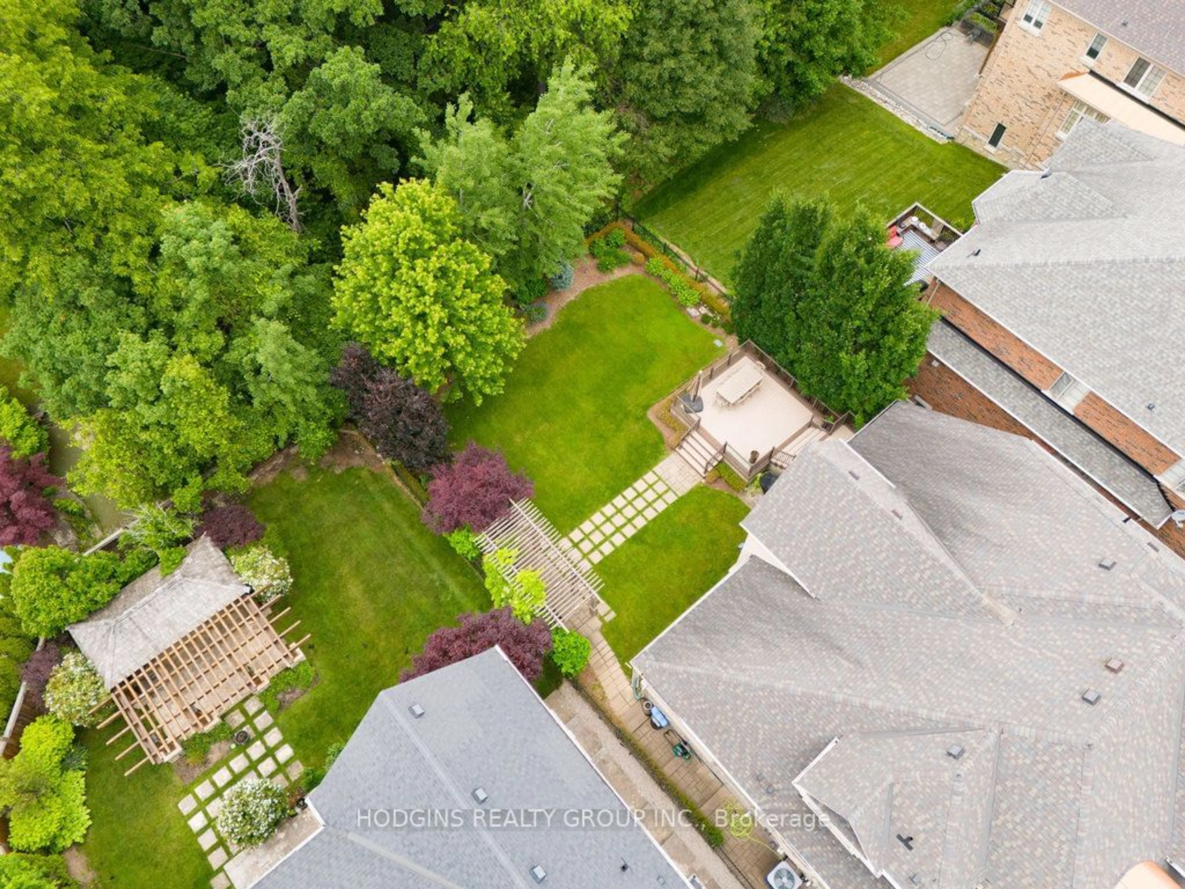 A pic from outside/outdoor area/front of a property/back of a property/a pic from drone, city buildings view from balcony for 1857 Ivygate Crt, Mississauga Ontario L5L 0A8