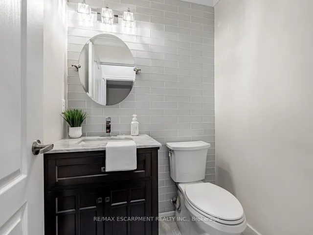 Additional property image - 4834 Columbus Dr