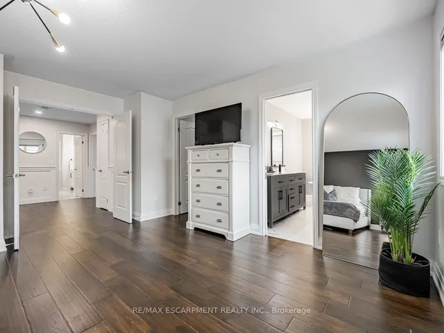 Additional property image - 4834 Columbus Dr