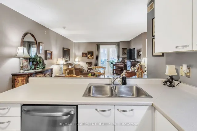 Additional property image - 2030 Cleaver Ave Unit 213