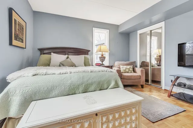 Additional property image - 2030 Cleaver Ave Unit 213