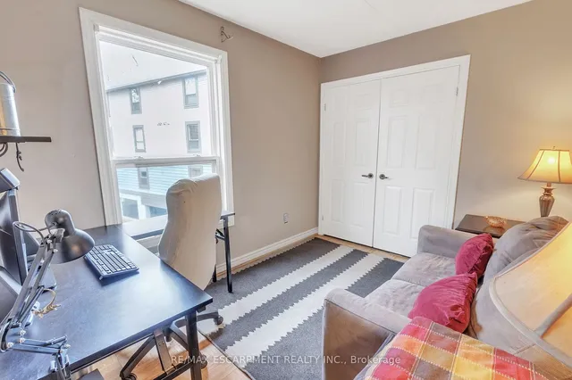 Additional property image - 2030 Cleaver Ave Unit 213