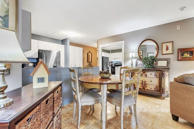 Additional property image - 2030 Cleaver Ave Unit 213