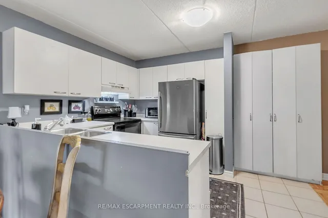 Additional property image - 2030 Cleaver Ave Unit 213