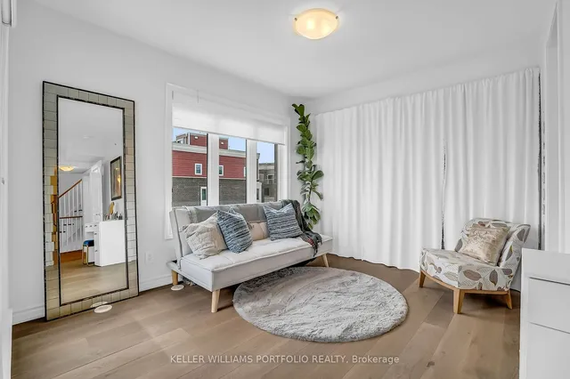 Additional property image - 70 Eastwood Park Gdns Unit 21