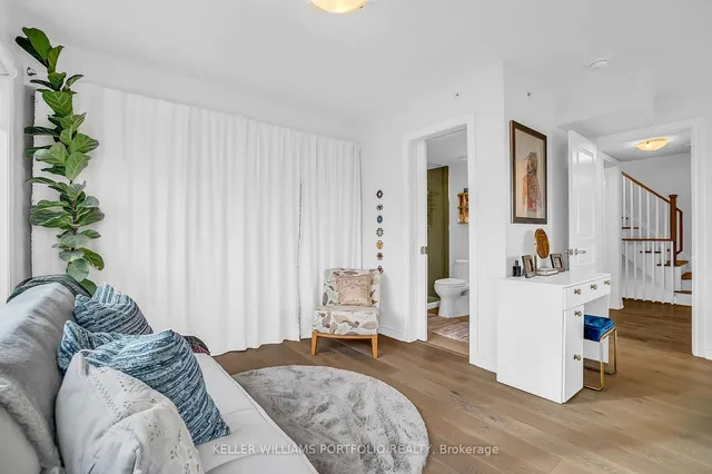 Additional property image - 70 Eastwood Park Gdns Unit 21