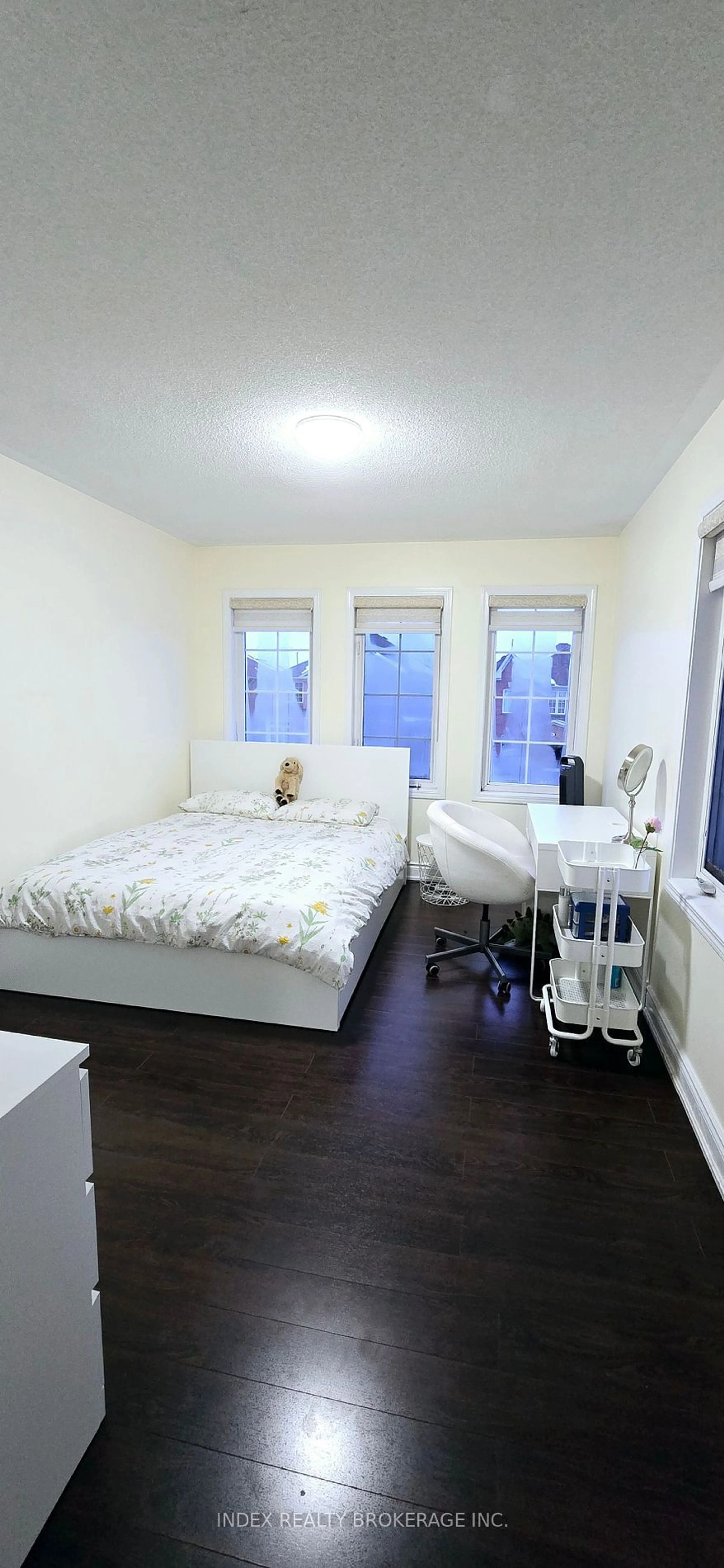 A pic of a room for 19 Garibaldi Dr, Brampton Ontario L6X 4Y7