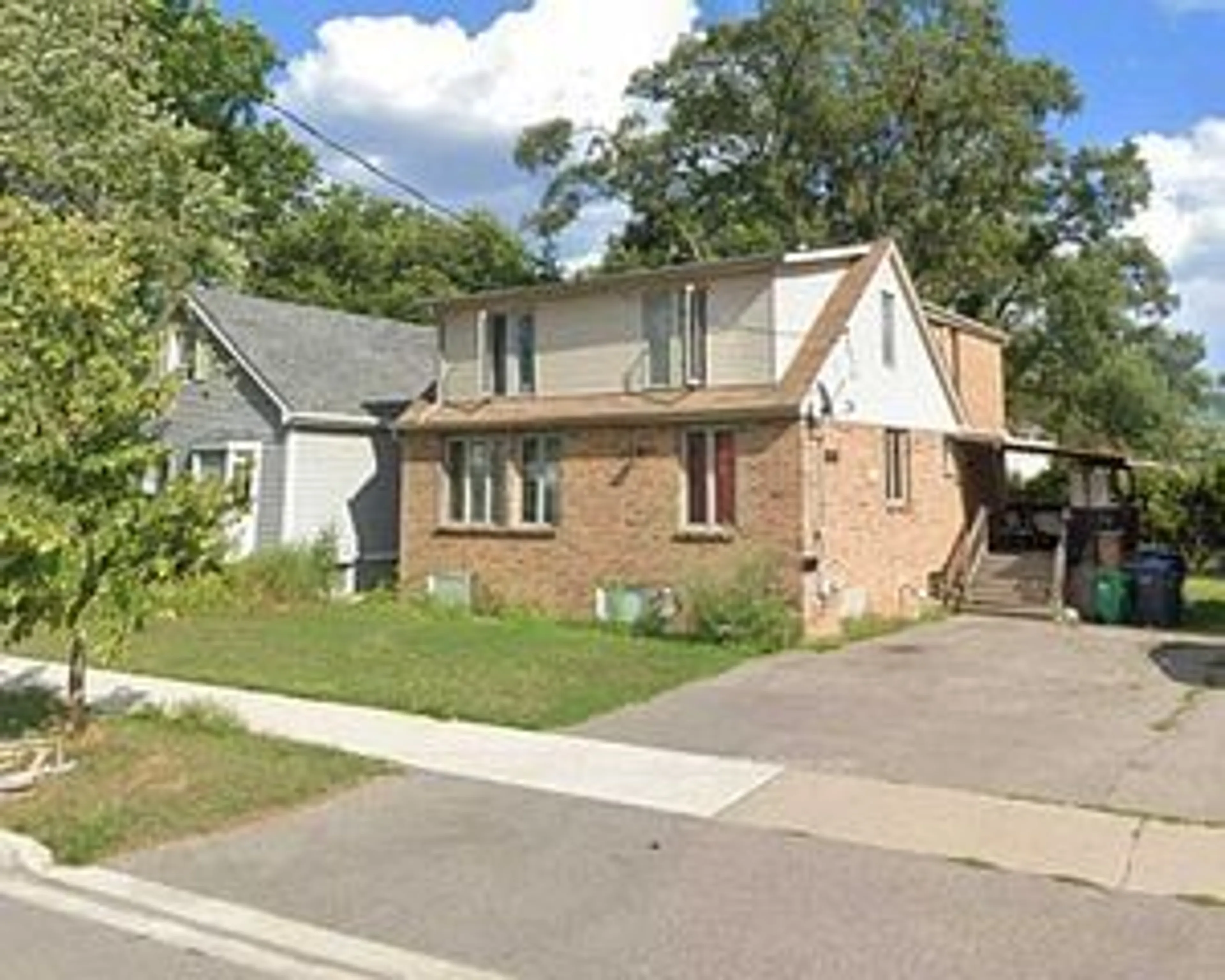 Home with brick exterior material, street for 446 Orano Ave, Mississauga Ontario L5G 2B9