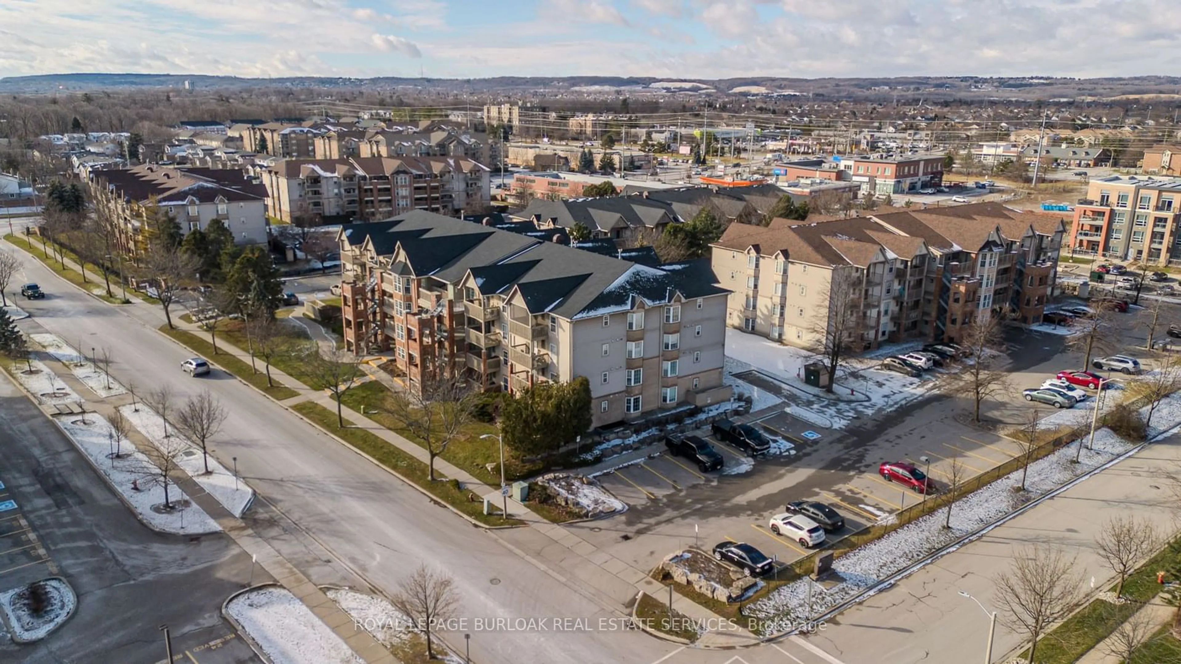 A pic from outside/outdoor area/front of a property/back of a property/a pic from drone, city buildings view from balcony for 4015 Kilmer Dr #404, Burlington Ontario L7M 4M4