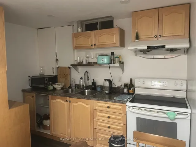 Additional property image - 32 Briarwood Ave