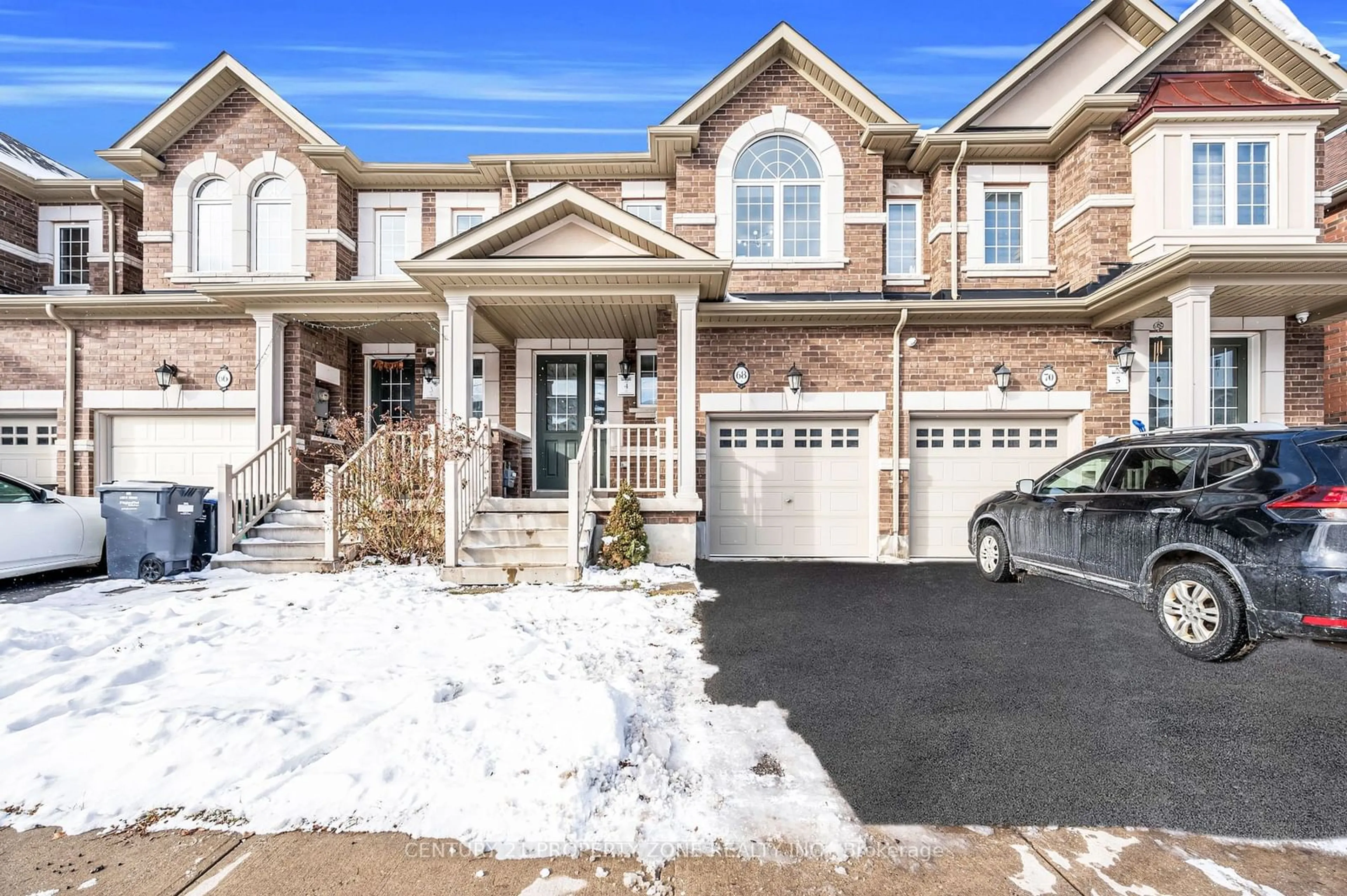 Home with brick exterior material, street for 68 Ivor Cres, Brampton Ontario L7A 4L7