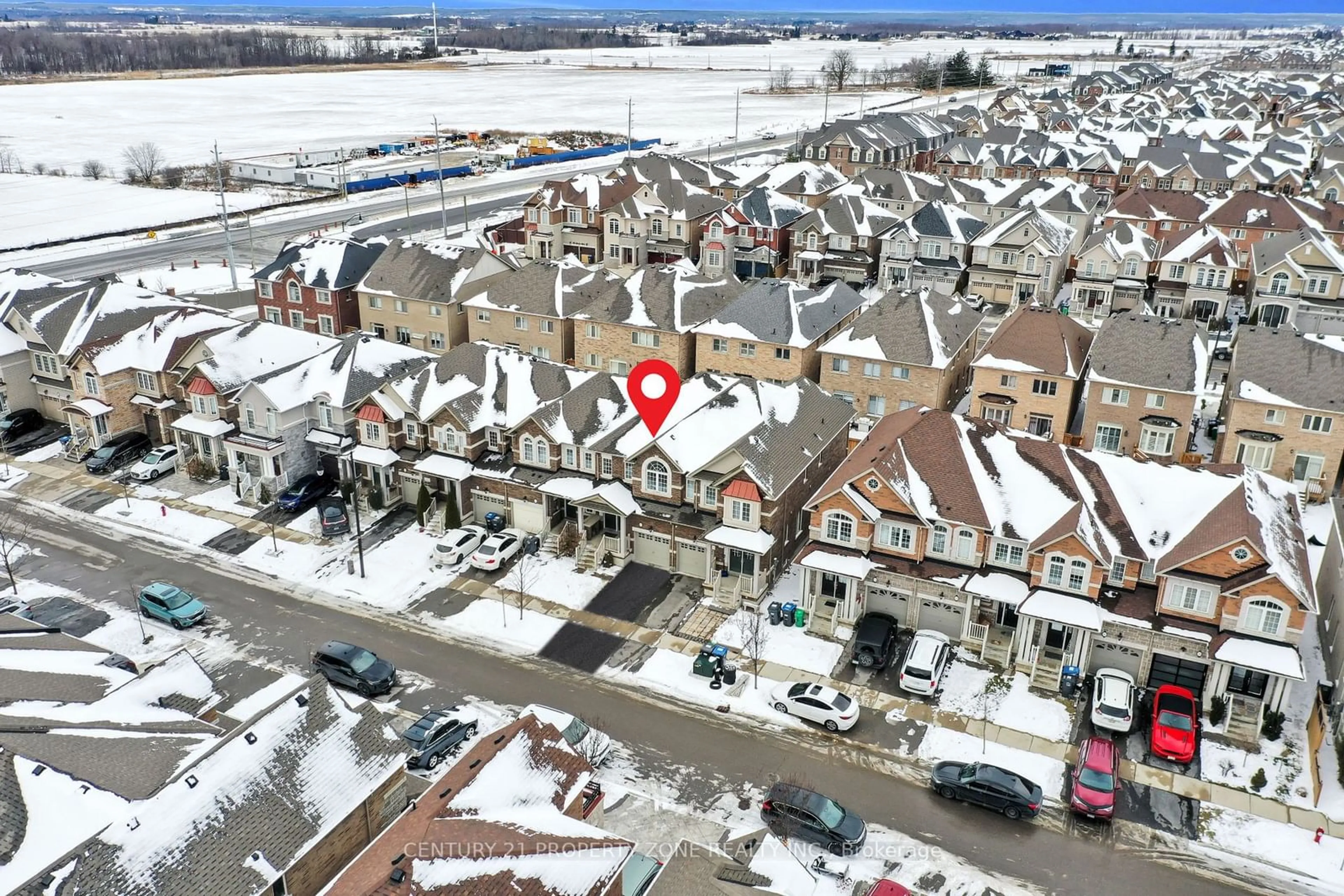 A pic from outside/outdoor area/front of a property/back of a property/a pic from drone, street for 68 Ivor Cres, Brampton Ontario L7A 4L7