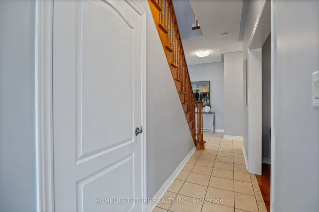 Additional property image - 652 Twain Ave
