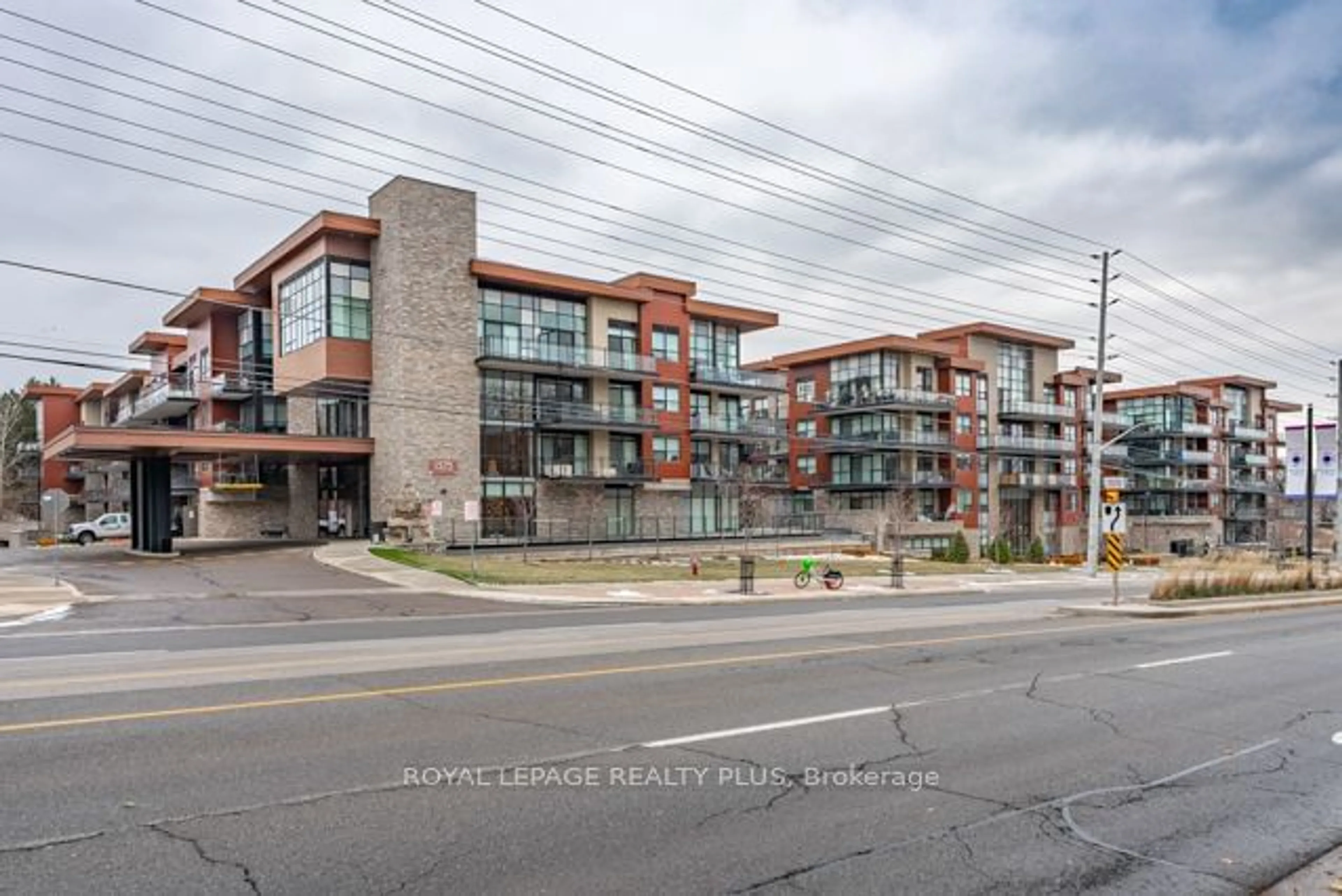 Unknown for 1575 Lakeshore Rd #465, Mississauga Ontario L5J 0B1