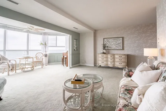 Additional property image - 5280 Lakeshore Rd Unit 911