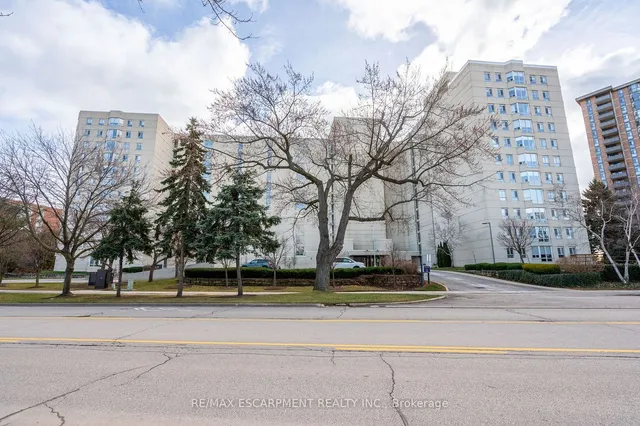 Additional property image - 5280 Lakeshore Rd Unit 911