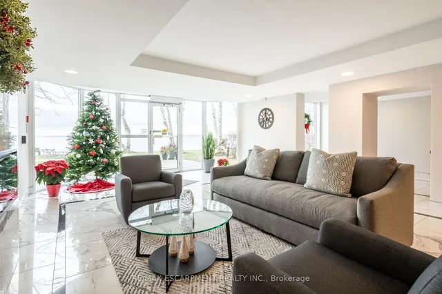 Additional property image - 5280 Lakeshore Rd Unit 911