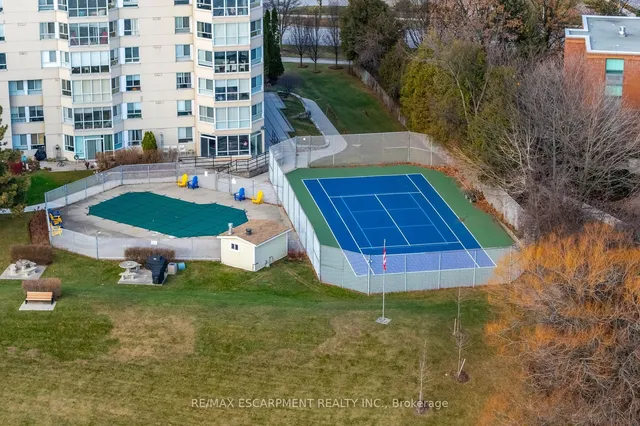 Additional property image - 5280 Lakeshore Rd Unit 911