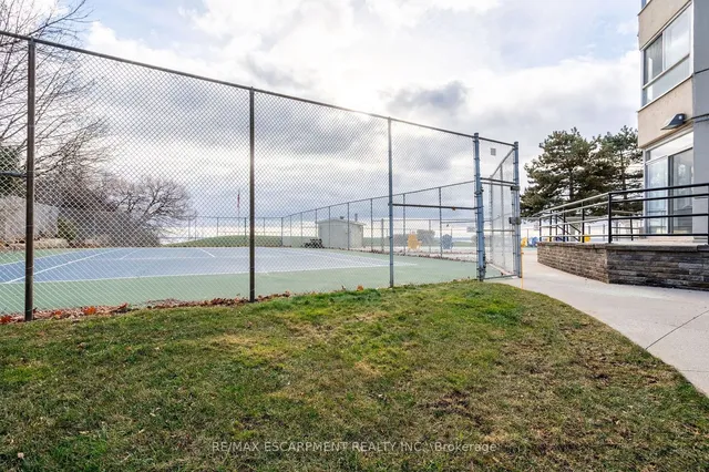 Additional property image - 5280 Lakeshore Rd Unit 911