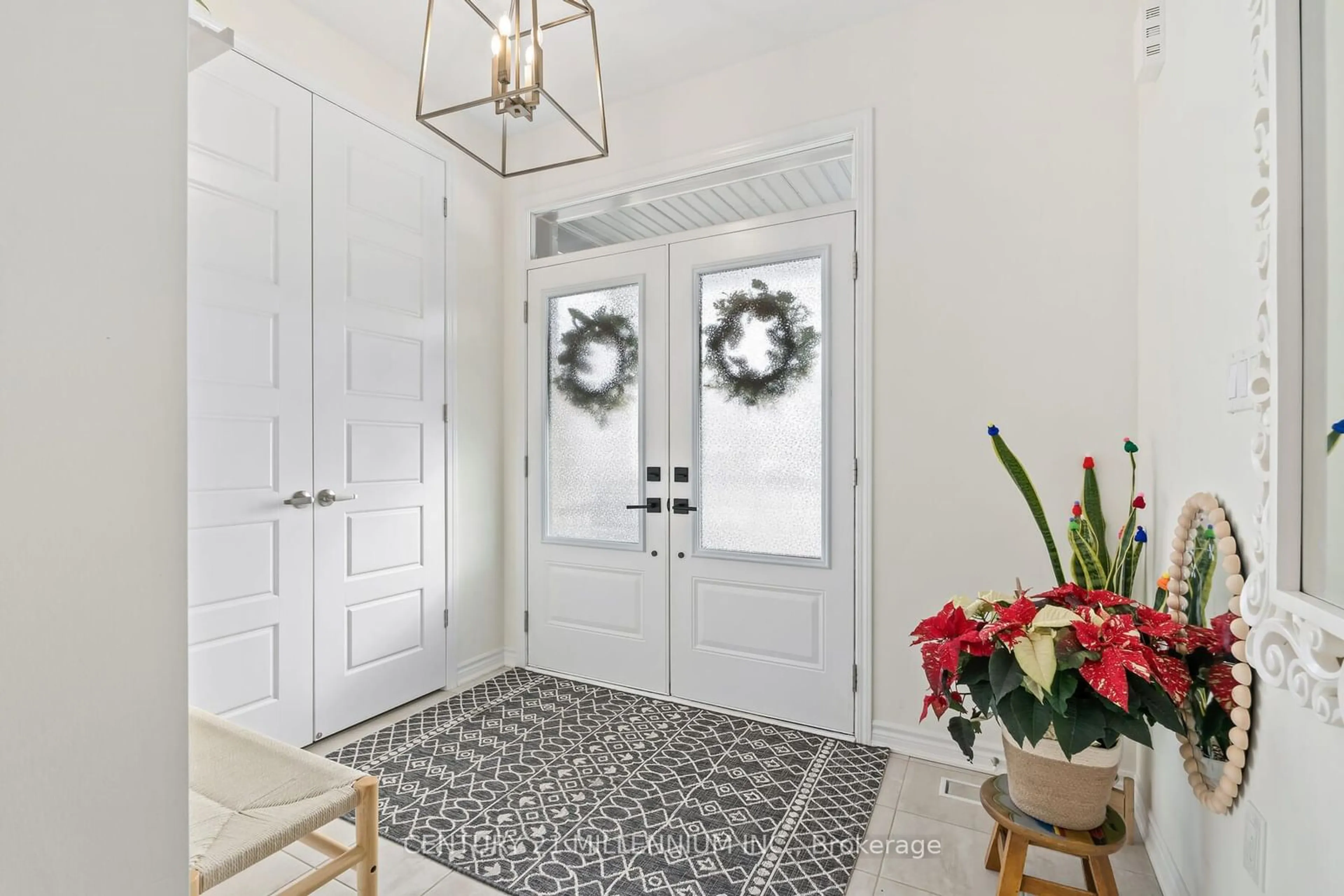 Indoor entryway for 898 Magnolia Terr, Milton Ontario L9E 1R2