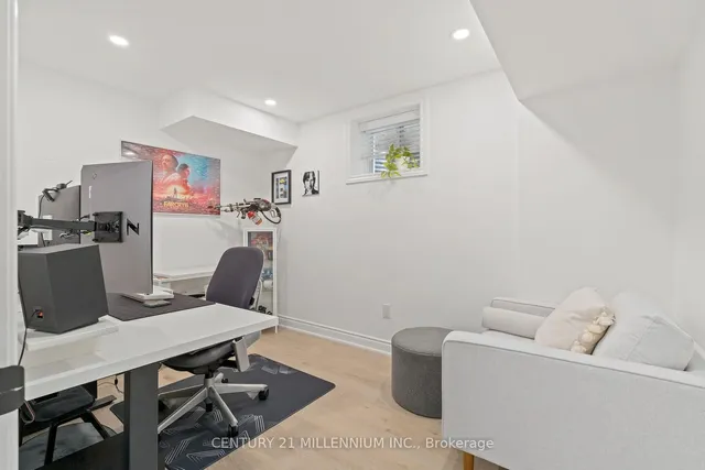 Additional property image - 898 Magnolia Terr