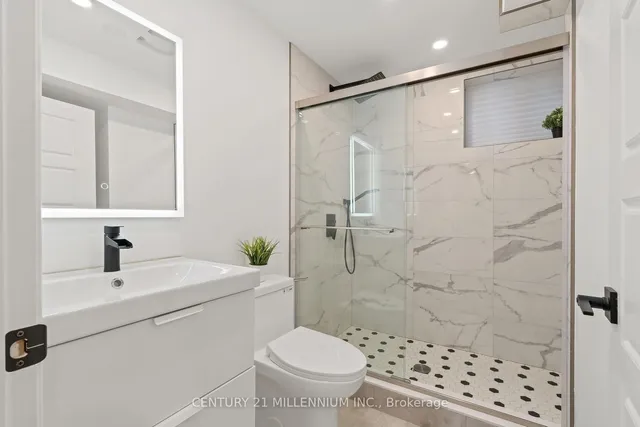 Additional property image - 898 Magnolia Terr