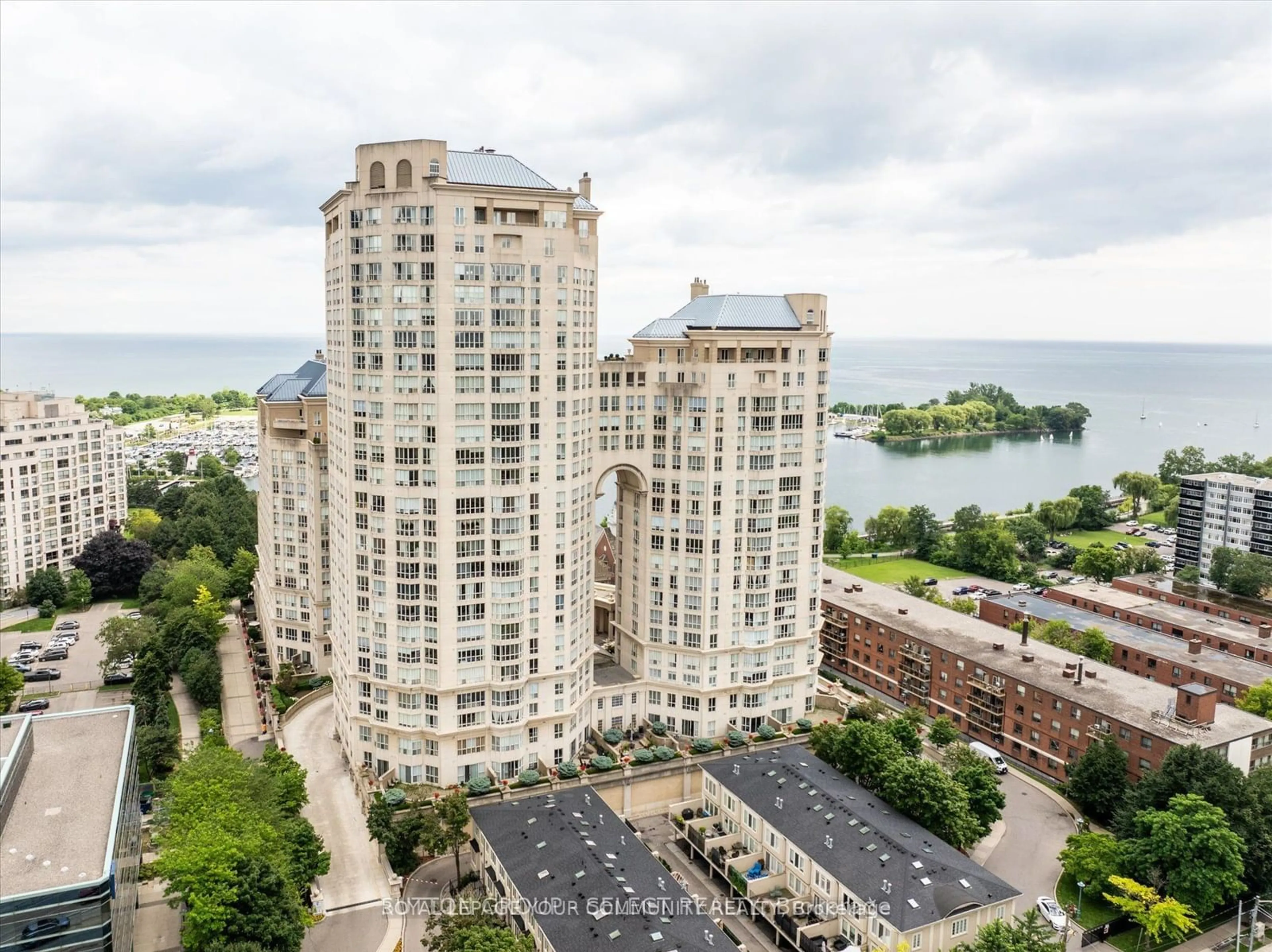 A pic from outside/outdoor area/front of a property/back of a property/a pic from drone, city buildings view from balcony for 2285 Lake Shore Blvd #2309, Toronto Ontario M8V 3X9