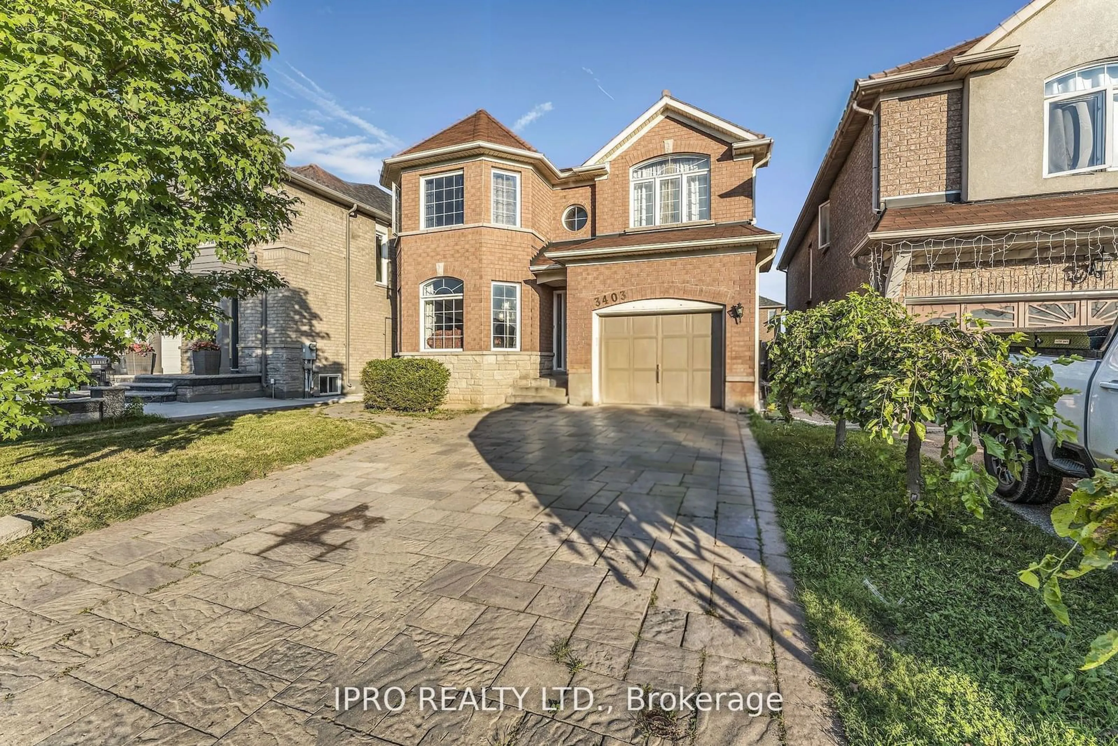 Home with brick exterior material, street for 3403 Bruzan Cres, Mississauga Ontario L5N 8M2