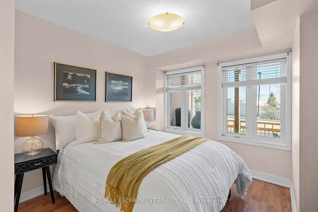 Additional property image - 4140 Foxwood Dr Unit 205