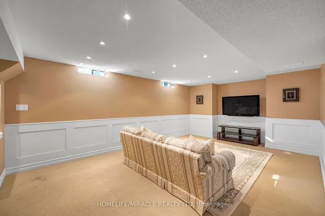 Additional property image - 4272 Clubview Dr