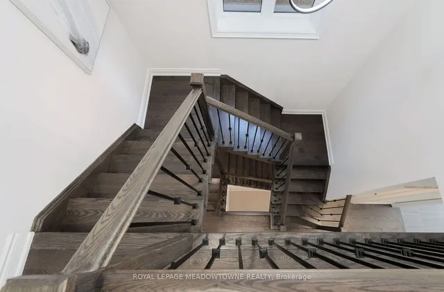 Additional property image - 3173 Millicent Ave