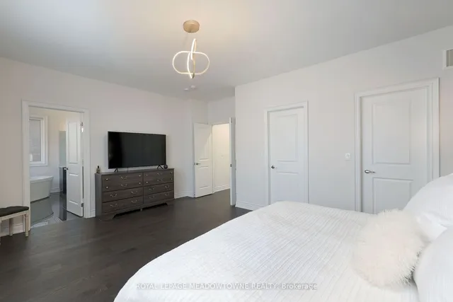Additional property image - 3173 Millicent Ave
