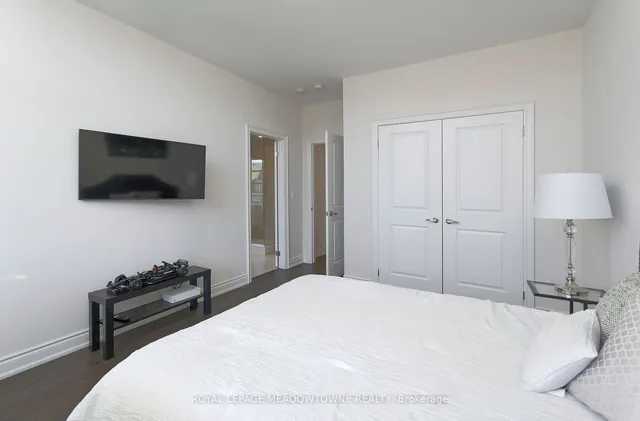 Additional property image - 3173 Millicent Ave