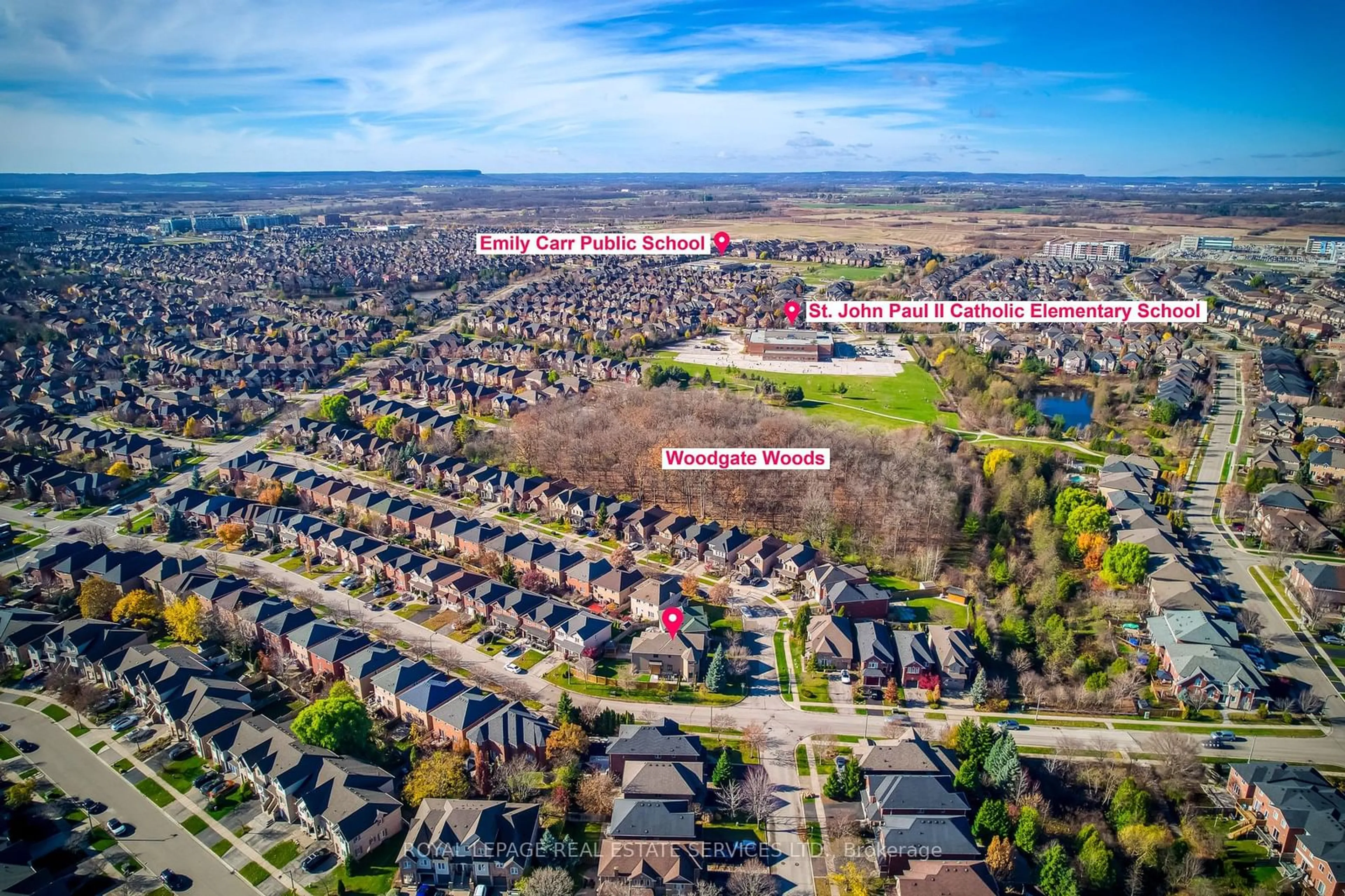 A pic from outside/outdoor area/front of a property/back of a property/a pic from drone, street for 2276 Stillmeadow Rd, Oakville Ontario L6M 4C7