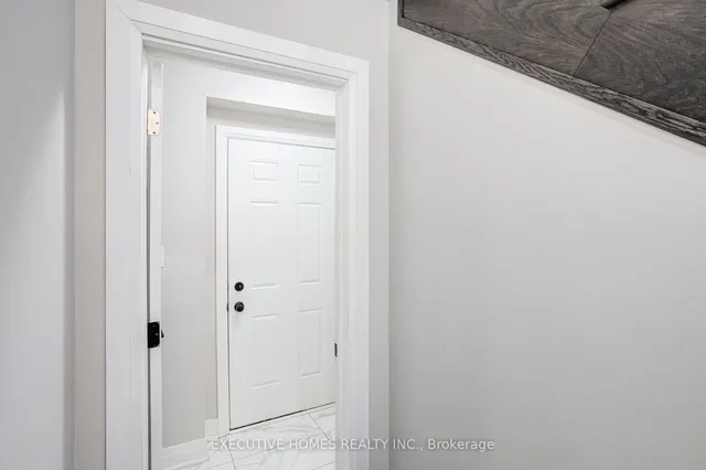 Additional property image - 1586 Severn Dr