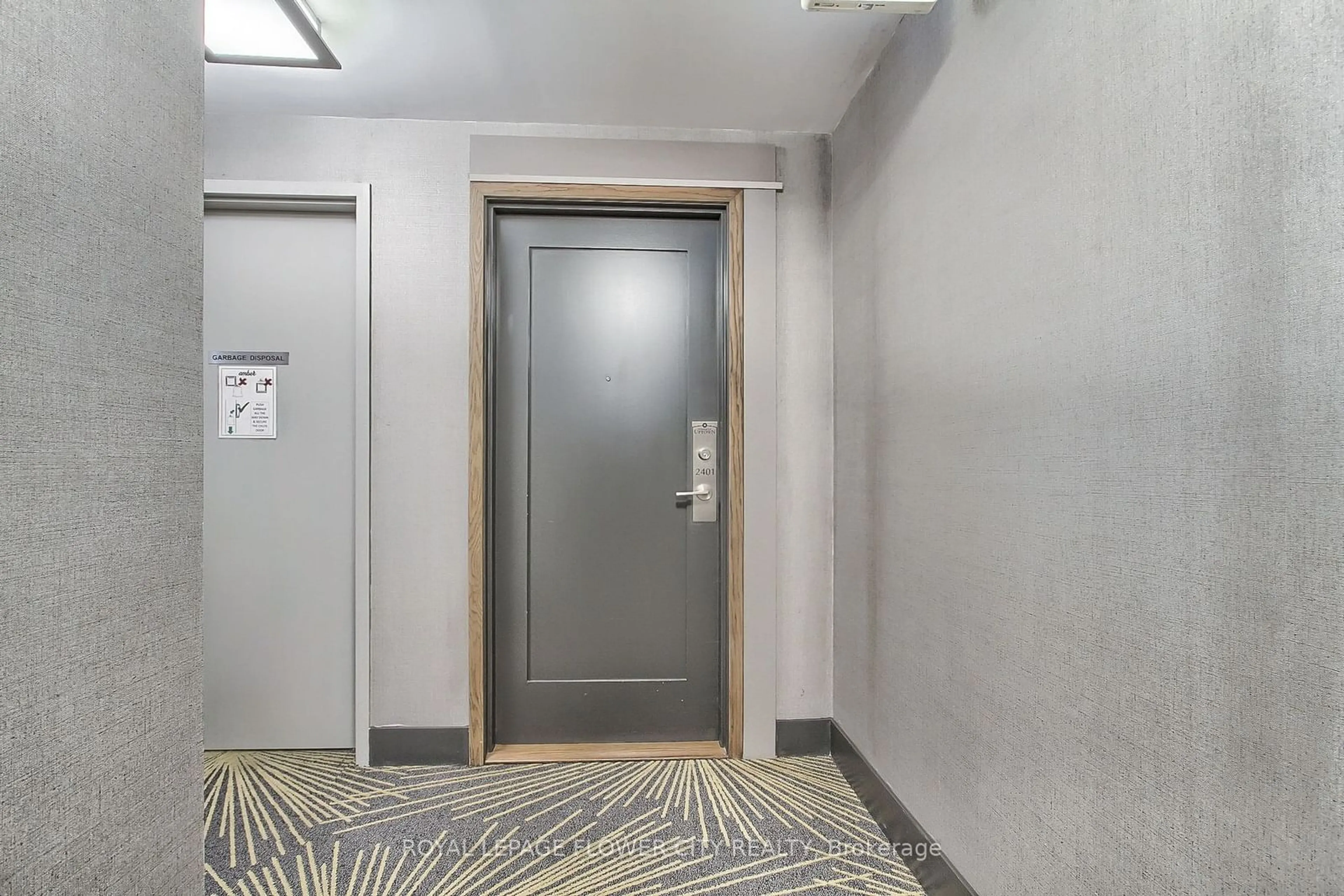 Indoor foyer for 5025 Four Springs Ave #2401, Mississauga Ontario L5R 0G5