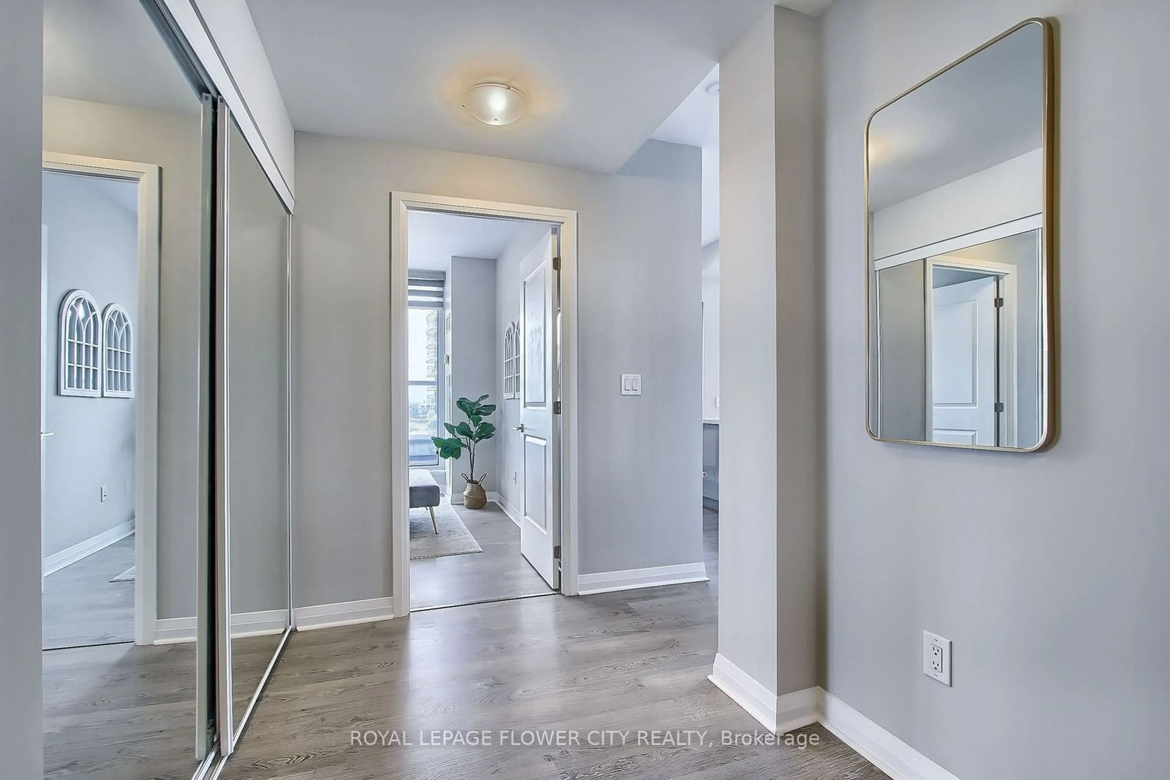 Indoor entryway for 5025 Four Springs Ave #2401, Mississauga Ontario L5R 0G5